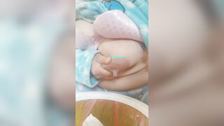 孕婦【奶媽乳汁噴射】清純的外表掩飾不了內心的淫蕩～12