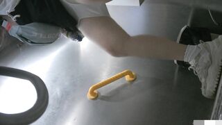 大學女廁全景偷拍 多位漂亮學妹噓噓 各種美鮑輪流呈現-03