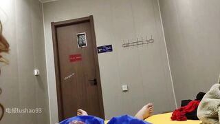 探店大神路少 小旅館狠操朋友的黑絲老婆 2