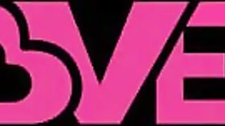 FC2-PPV-4577331 制服控的天堂，G罩杯巨乳寫真偶像登場