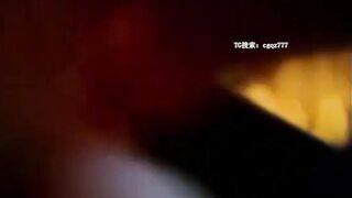 探訪按摩店 掏出雞巴給技師看 騎在身上按摩胸推 翹起屁股脫內褲