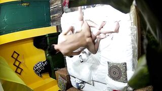 真實情侶偷拍 巨乳女友奶子比頭大 性慾旺盛特敏感 女上位一搖就哼唧 兩天狂幹九炮-1