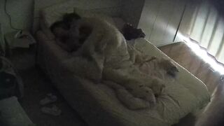 酒店偷拍 淫蕩女友欲求不滿 每天都要求和男友愛愛 高潮噴水濕床單1