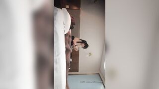 黑人留學生探花 連操兩高顏值學生妹.一個披肩校花.一個豪乳學妹2