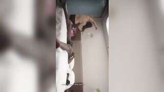 黑人留學生探花 偉哥加持約操美乳豐臀小姐姐 大屌發威扛腿爆操 小姐被操哭