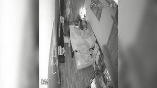 家庭偷拍小夫妻的性福生活 已生2孩的嬌妻身材依然炸裂 性交頻繁各種體位 孩子醒了抱著孩子也要做愛 -1